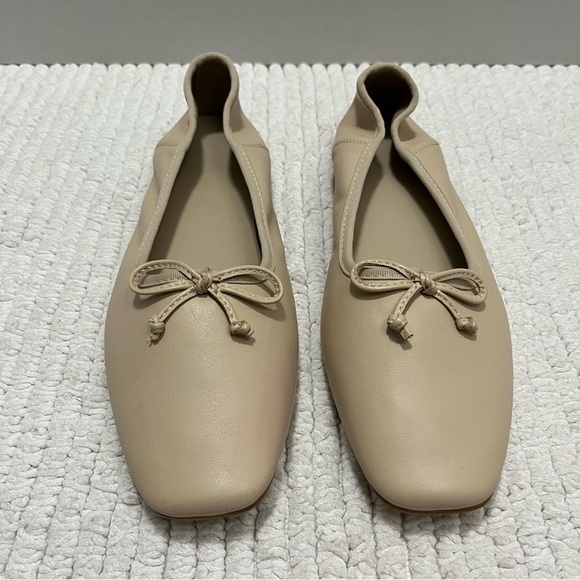 Donna Karan PureNude Flat‎ square Toe Leather Shoes Size 9.5 Womens